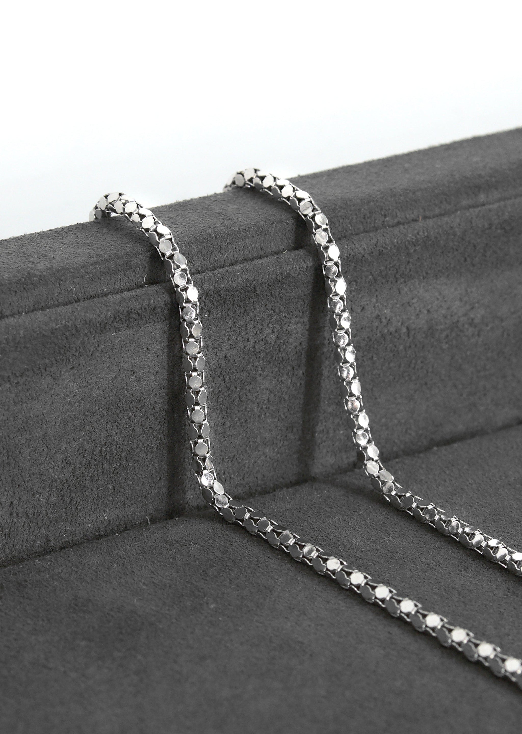 【HEYHORANG】Balan Silver Material Necklace_Silver〜韓国発 Amazon.com: Silver Singapore Chain Necklace for Women, 2mm
